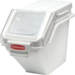 Rubbermaid 6.3 Gallon/100 Cup Shelf Ingredient Storage Bin W/ 2-Cup Scoop