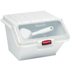 Rubbermaid 2.6 Gallon Plastic Shelf Ingredient Bin W/ 1/2-Cup Scoop